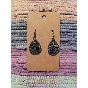 (3 for $15)~JoMa~ Silvertone Tear Drop Dangle Earrings- NWT